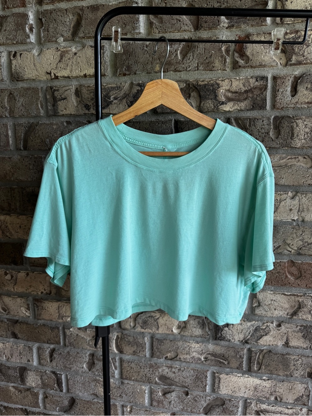 Lululemon All Yours Cropped T-Shirt
Wild Mint Sz 8 - Picture 4 of 8